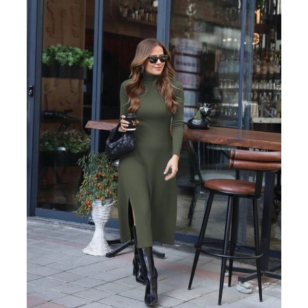 Kadın Uzun Kollu Balıkçı Yaka Derin Yırtmaç Detay Krep Elbise