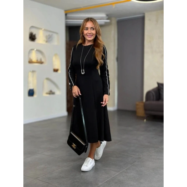 Kadın Uzun Kollu Bisiklet Yaka Midi Modal Elbise