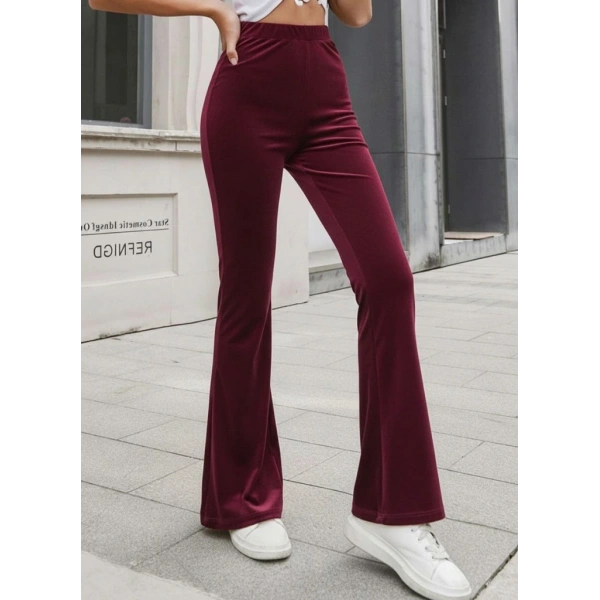 Kadın Yüksek Bel Paçaya Doğru Genişleyen Kadife Pantolon