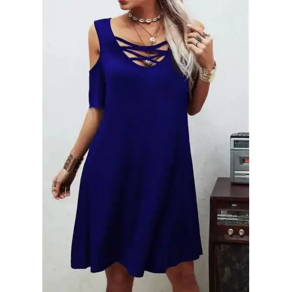 Dekolteli Bağcık Detay Viskon Kumaş Elbise