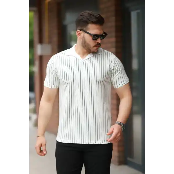 Erkek Yakalı çizgi Desenli Kısa Kollu Tişört