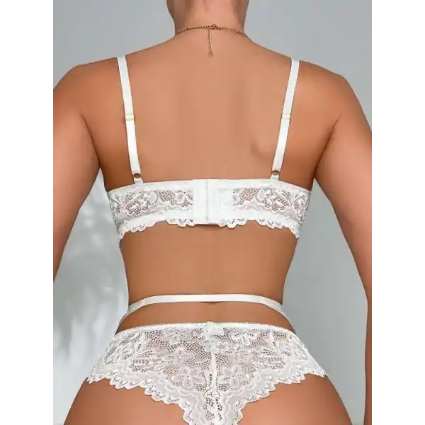 For Dreams 8465 Dantelli Kalp Aksesuar Detaylı Jartiyerli Büstiyer Çorap Takım