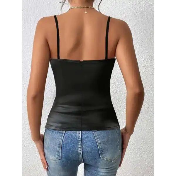 Kadın Ip Askılı Geniş V Yakalı Deri Bluz