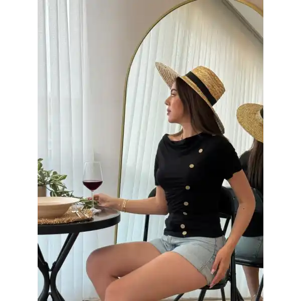 Kadın Kısa Kollu Degaje Yaka Düğme Detay Viskon Bluz