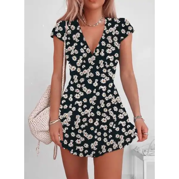Kadın Kısa Kollu Kruvaze Yaka Papatya Baskılı Krep Elbise