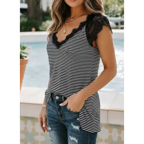 Kadın Kısa Kollu V Yakalı Dantelli Süprem Bluz