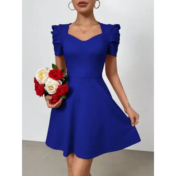 Kadın Kısa Kollu V Yakalı Kiloş Mini Ithal Krep Elbise