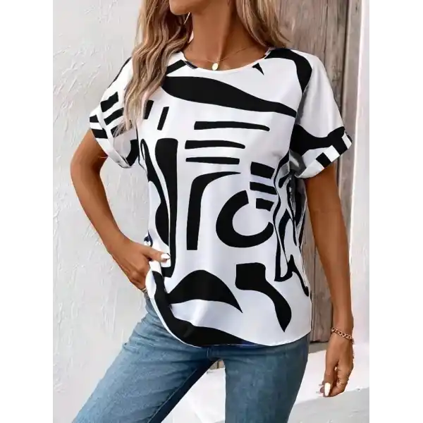 Kadın Kısa Kollu Yuvarlak Yaka Desenli Süprem Bluz