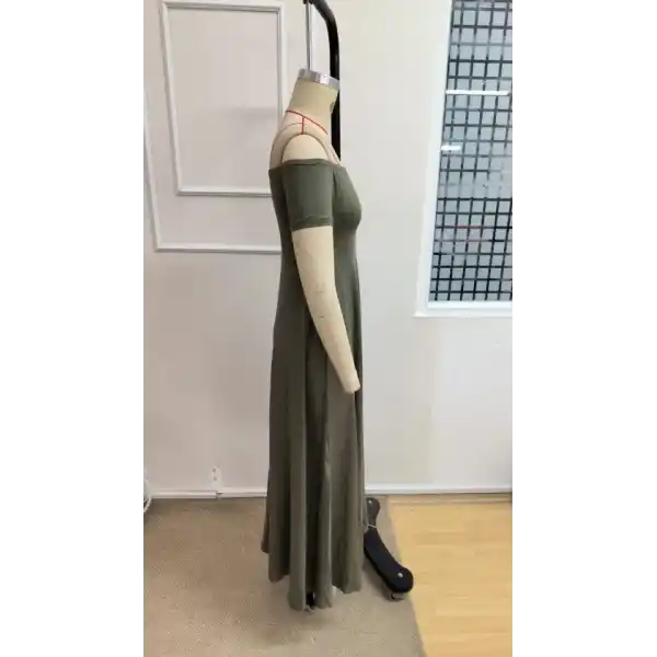 Kadın Omuzlardan Açık Lastikli Uzun Viskon Elbise