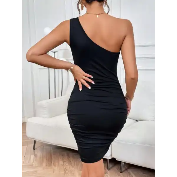 Kadın Tek Omuzdan Askılı Omzu Açık Taşlı Mini Ithal Krep Elbise