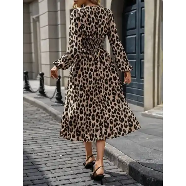 Kadın Uzun Kollu Kruvaze Yaka Belden Oturtmalı Midi Modal Leopar Desenli Elbise