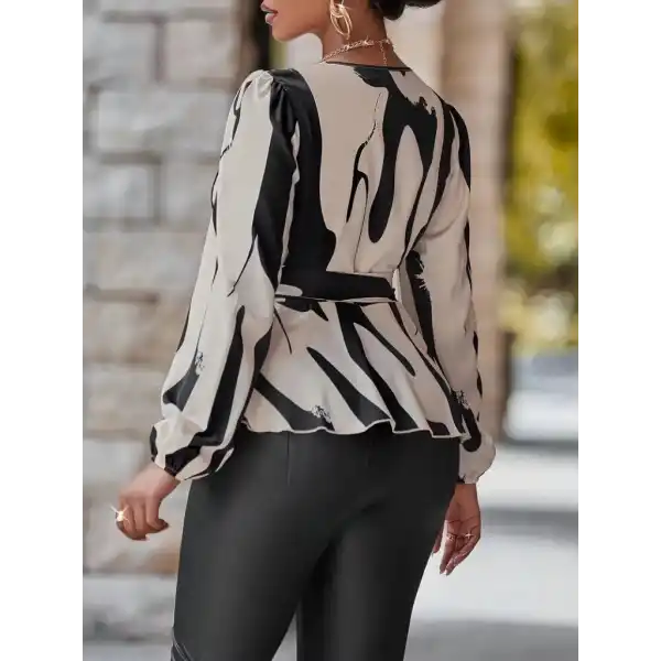 Kadın Uzun Kollu Kruvaze Yakalı Yandan Bağlamalı Kısa Beli Kuşaklı Modal Bluz