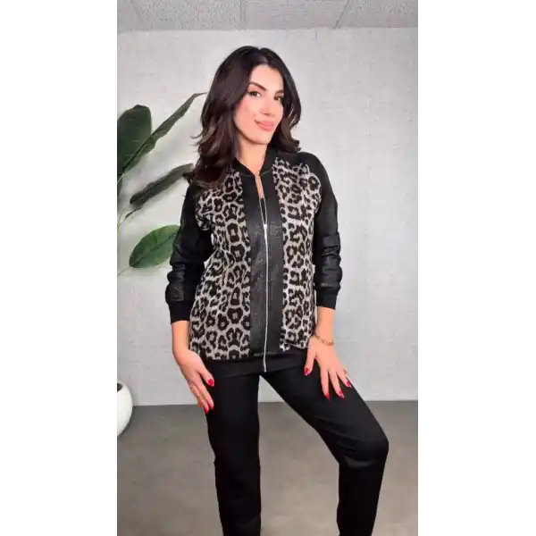Kadın Uzun Kollu önden Fermuarlı Leopar Desenli Viskon Iki Iplik Bluz Ve Pantolon Ikili Takım