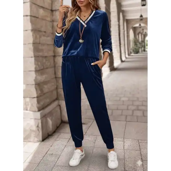 Kadın Uzun Kollu V Yaka Kadife Bluz Ve Pantolon Ikili Takım