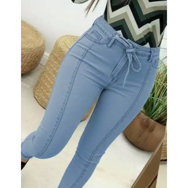 Kadın Yüksek Bel Belden Kuşaklı Yırtık Detaylı Kot Pantolon