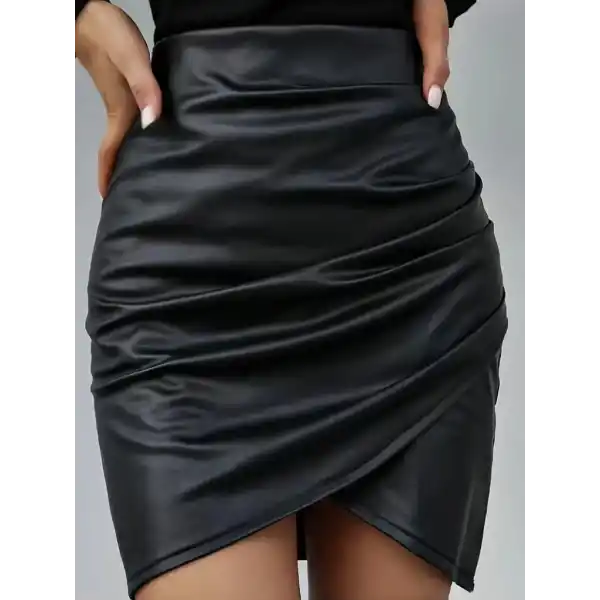 Kadın Yüksek Bel Yandan Fermuarlı Pileli Mini Deri Etek