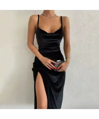 Kadın Askılı Degaje Yakalı Yırtmaçlı Kadife Midi Elbise
