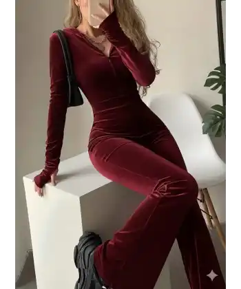 Kadın Uzun Kollu Kapşonlu Fermuarlı Kadife Tulum