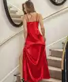 DANTELLİ UZUN YIRTMAÇLI SATEN GECELİK ELBİSE STRİNG TAKIM KIRMIZI (MGP31512)