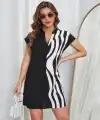 Kadın Dokuma Viskon Kumaş V Yaka Zebra Desenli Elbise