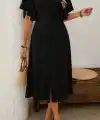 Kadın Kısa Kelebek Kollu V Yakalı önden Yırtmaç Ve Düğmeli Midi Janjan Krep Elbise