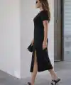 Kadın Kısa Kollu Bisiklet Yaka Yandan Yırtmaçlı Midi Viskon Elbise