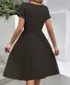 Kadın Kısa Kollu Yakası Açık Belden Lastikli Pileli Kısa Ithal Krep Elbise