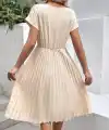 Kadın Kısa Kollu Yakası Açık Belden Lastikli Pileli Kısa Ithal Krep Elbise