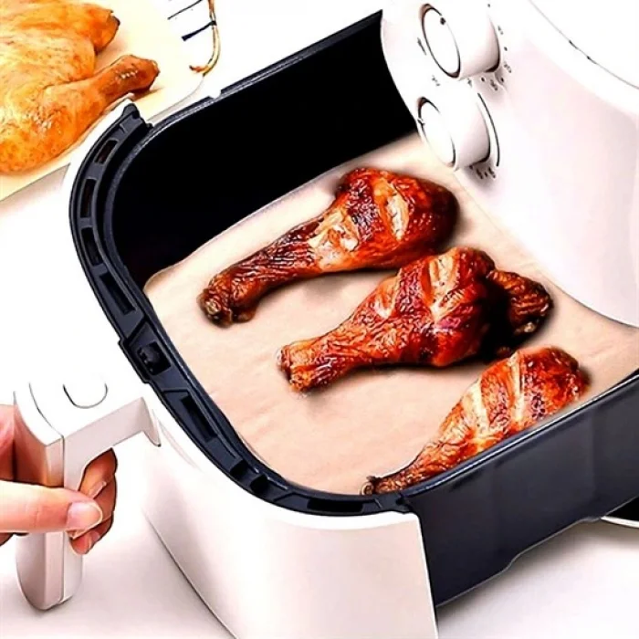 50 Adet Air Fryer Pişirme Kağıdı Tek Kullanımlık Yağ Su Geçirmez Yapışmaz Deliksiz Düz Kare Model (5047)