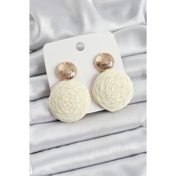 Krem Daire Figürlü Hasır Örgü Model Gold Renk Kadın Küpe