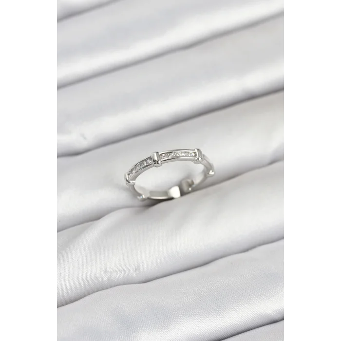 Pirinç Gümüş Renk Kemik Model Zirkon Taşlı Kadın Yüzük