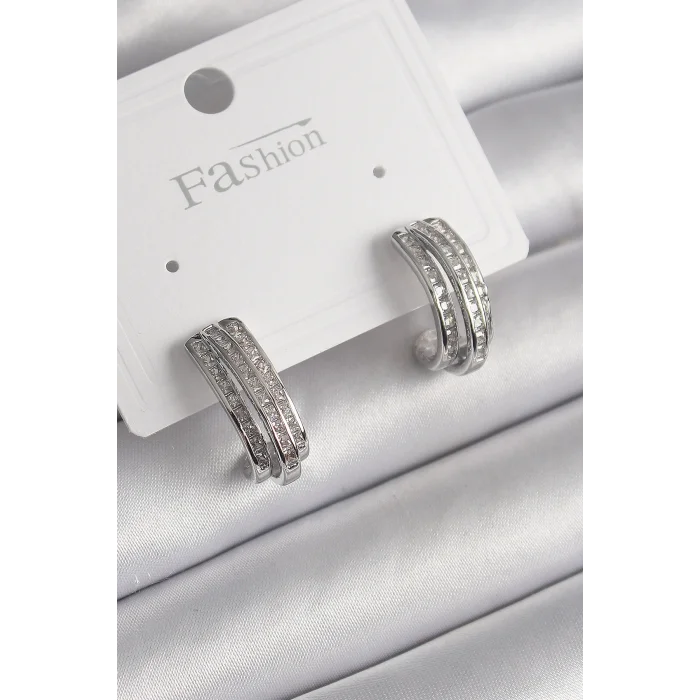 Pirinç Gümüş Renk Zirkon Taşlı Yarım Halka Model Kadın Küpe