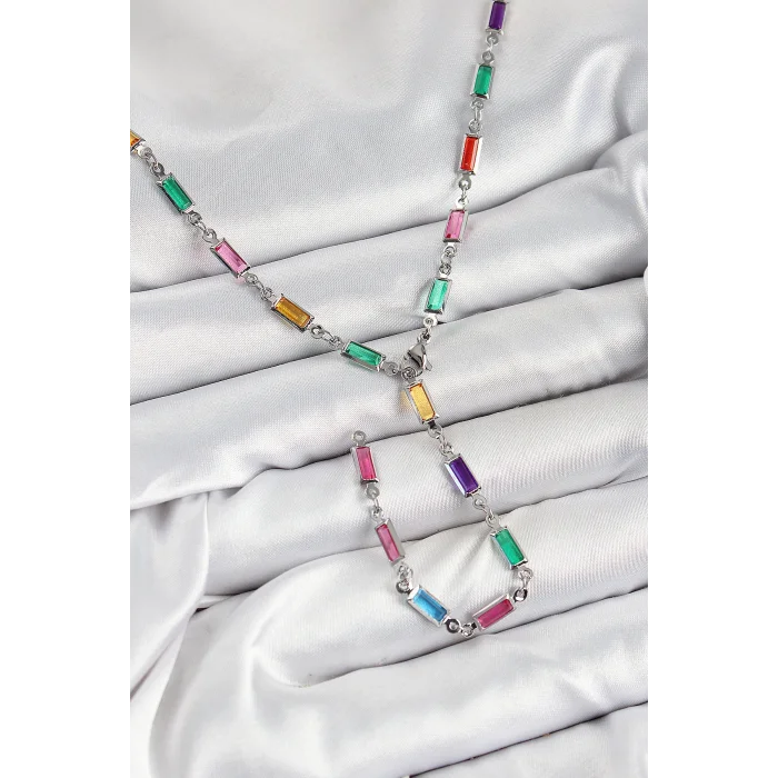 Pirinç Renkli Zirkon Taşlı Dikdörtgen Model Gümüş Renk Kadın Y Kolye