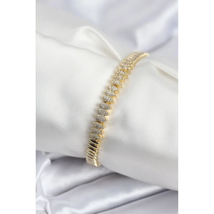 Pirinç VIP Seri Gold Renk Zirkon Taşlı Arpa Model Kadın Bileklik