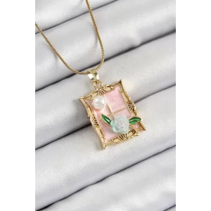 316L Çelik Zincir Pembe Sanatsal Portre İnci Detaylı Gül Figürlü Model Gold Renk Kadın Kolye