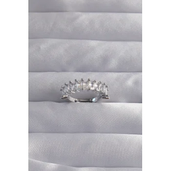 Pirinç Ayarlamalı Gümüş Renk Baget Taşlı Su Yolu Yüzük