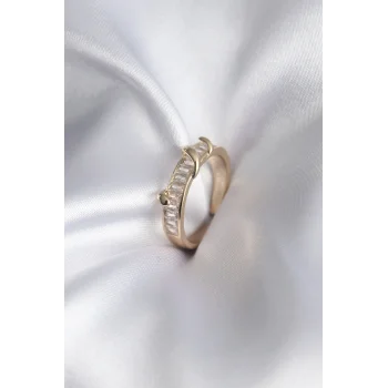 Pirinç Gold Renk Su Yolu Zirkon Taşlı Model Kadın Yüzük