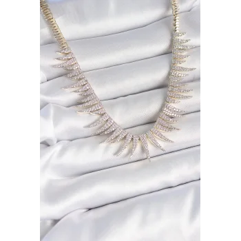 Pirinç Gold Renk Zirkon Taşlı Sivri Model VIP Seri Kadın Kolye
