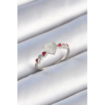 Pirinç Gümüş Renk Beyaz Mineli Kalp Model Zirkon Taş Detaylı Kadın Yüzük