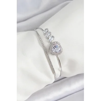 Pirinç Gümüş Renk Kalpli Zirkon Taşlı Kadın Bileklik