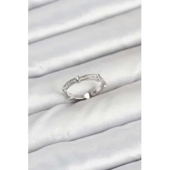 Pirinç Gümüş Renk Kemik Model Zirkon Taşlı Kadın Yüzük