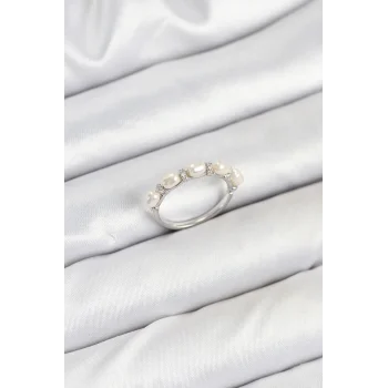 Pirinç Gümüş Renk Sıralı İncili Kadın Yüzük