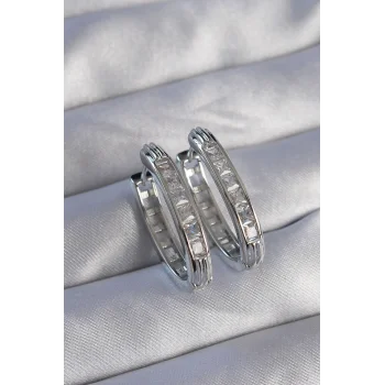 Pirinç Gümüş Renk Zirkon Taşlı Oval Model Küpe