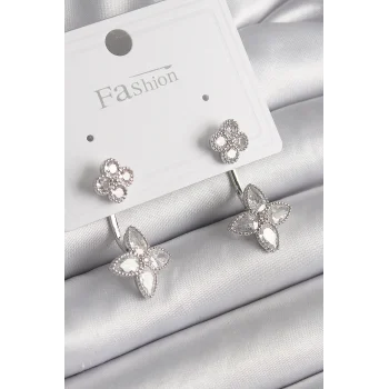 Pirinç Gümüş Renk Zirkon Taşlı Yonca Model Kadın Küpe