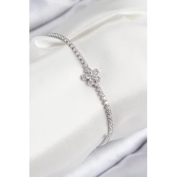 Pirinç Zirkon Taşlı Çiçek Model Gümüş Renk Kadın Bileklik