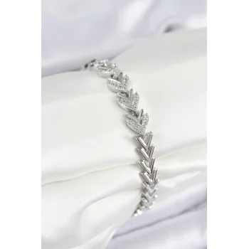 Pirinç Zirkon Taşlı Sıralı Ok Model Gümüş Renk Kadın Bileklik