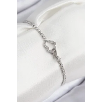 Pirinç Zirkon Taşlı Sonsuzluk Kalp Model Gümüş Renk Kadın Bileklik