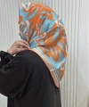 ARMİNE SURA İPEK EŞARP