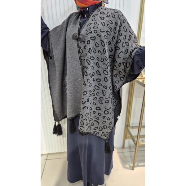 LEOPAR DESEN Püskül Detaylı GRİ Triko Panço