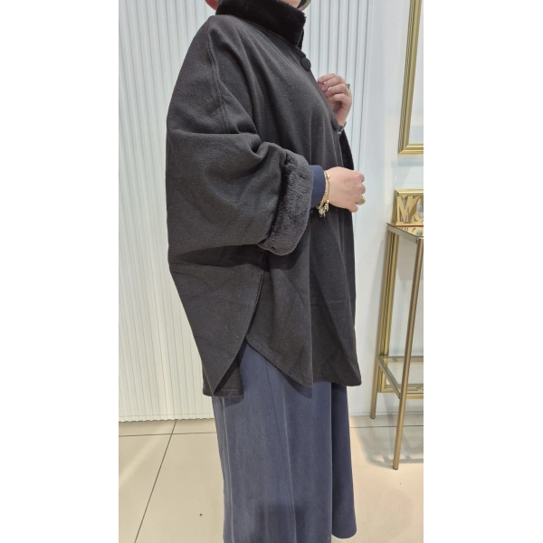 TESETTÜR KAŞE PANÇO SİYAH